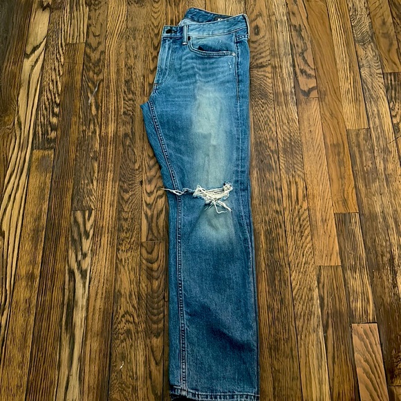 Bonobos The Blue Jean 31"x 30" in Platte Destroy Wash and Slim Fit - Picture 2 of 4